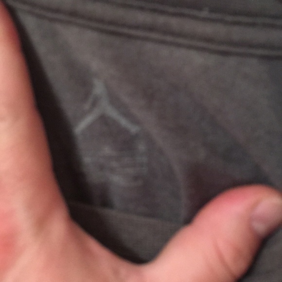 Air Jordan Shirt Size Large - Picture 3 of 3